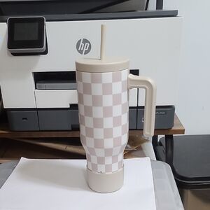 Limeted Edition Hydra Peak Checkered Tumbler with Handle